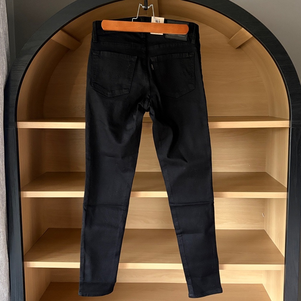 ✨$25✨Levi's 711 Skinny Jeans |Black | 2 Short | W26 L28  NWT - Picture 2 of 10